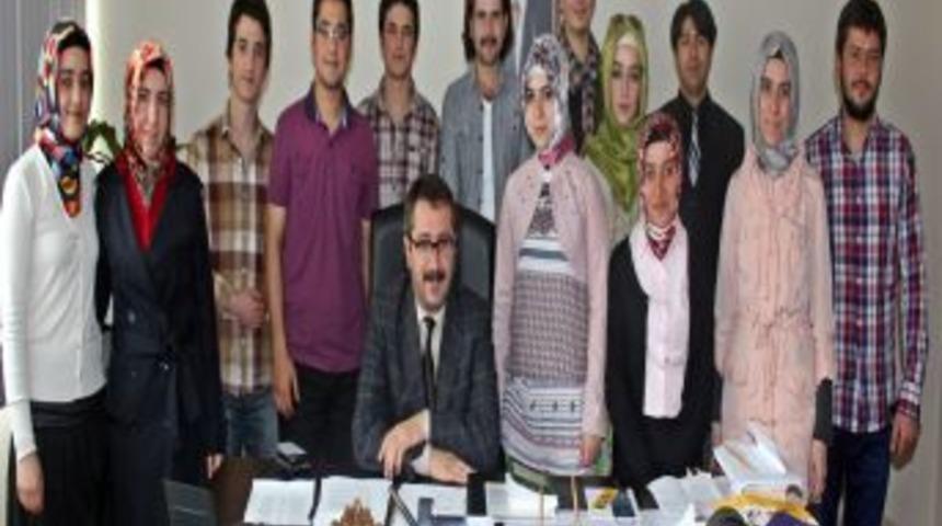 Zirveli &Ouml;ğrenciler Avrupa&rsquo;da Staj Yapacak