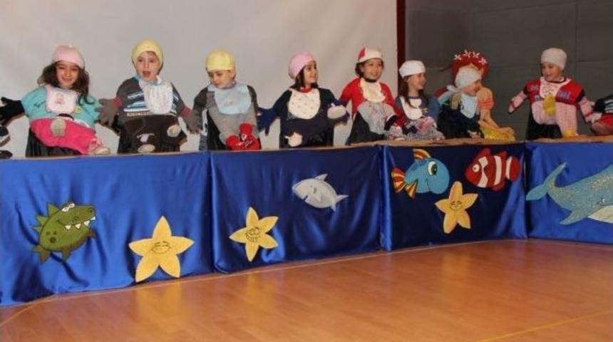 Bir Yıllık Emeklerini Velilerine Sergilediler