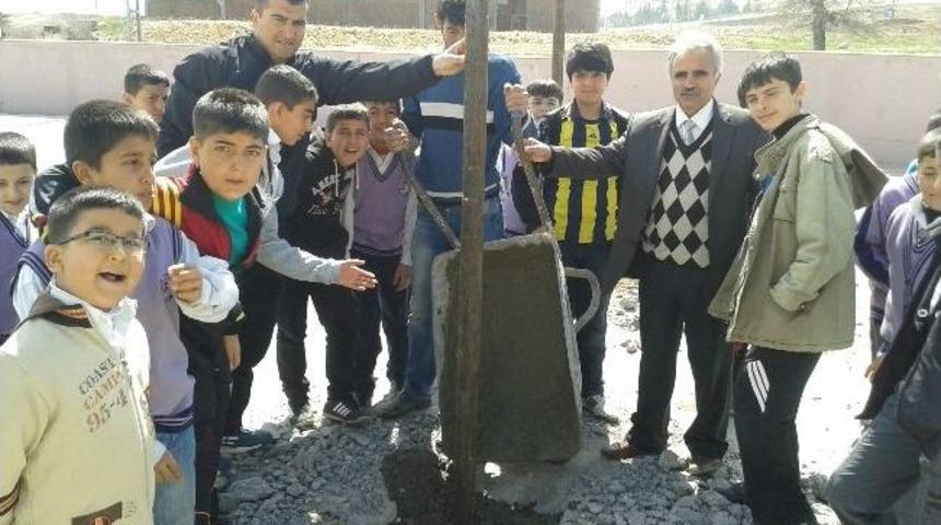 Besni Tuğsuz Ali Ağa İlkokulu'na Spor Kompleksi