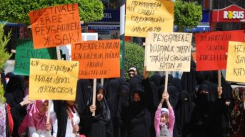 Anıt Meydanı'nda Kutlu Doğum Etkinliğine Izin Verilmemesine Tepki