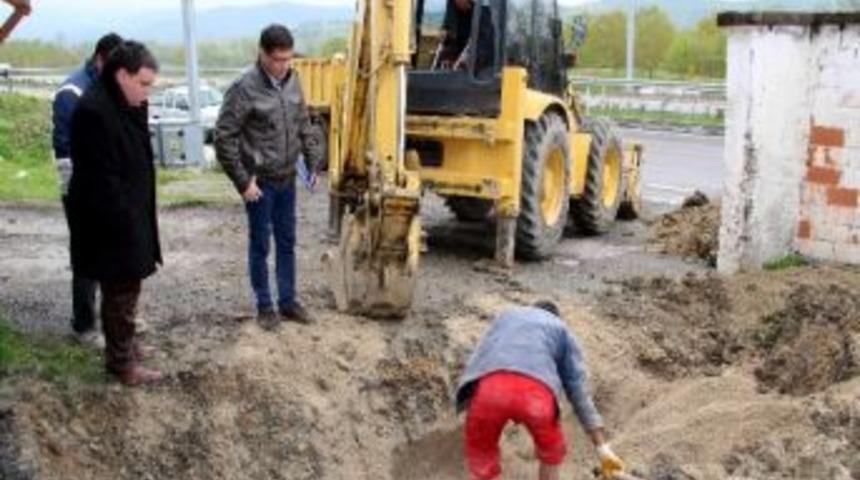 Potbaşı'nda Yaşanan Alt Yapı Sorunu &Ccedil;&ouml;z&uuml;l&uuml;yor