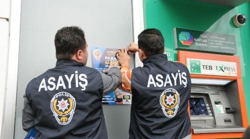 Polisten Dolandırıcılığa Karşı Afişli Uyarı