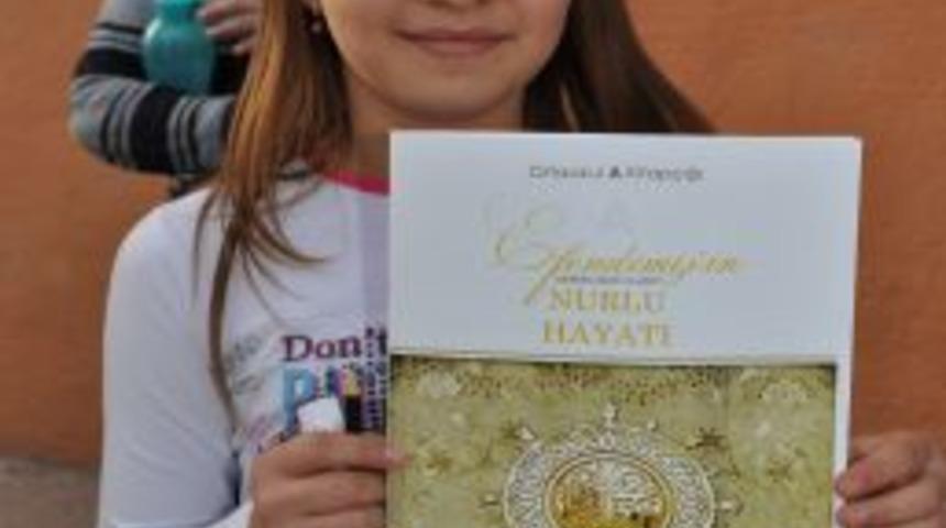 Balıkesir'de 24 Bin &Ouml;ğrenci Okuduğu Kitaptan Sınava Girdi