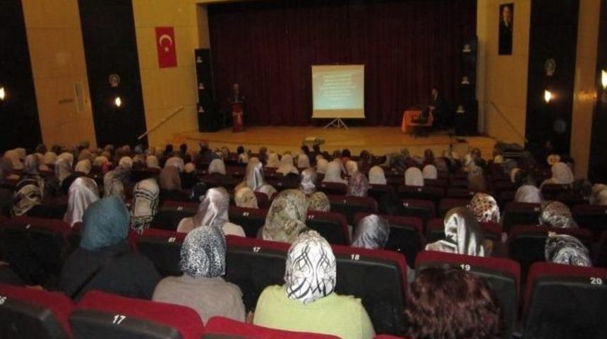 &Ouml;demiş Kaymakamı D&ouml;lek&rsquo;ten Kur&rsquo;an Kursu &Ouml;ğrencilerine Kaliteli Yaşam Konferansı
