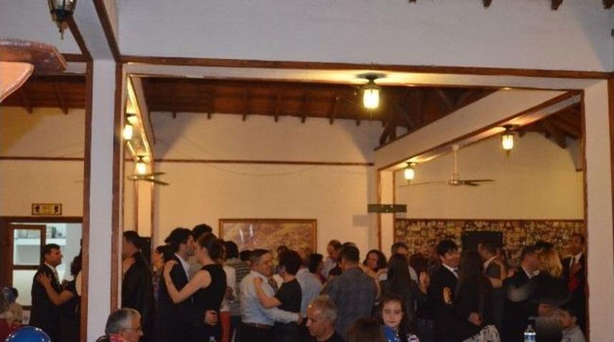 Sel&ccedil;uk Polisi Doyasıya Eğlendi