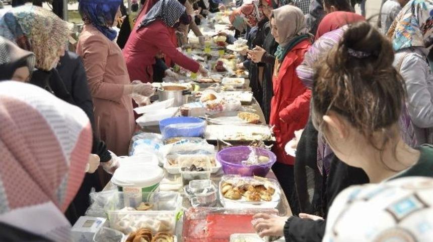 Er&uuml; &Ouml;ğrenci Konseyi&rsquo;nden Suriyeliler Yararına Kermes