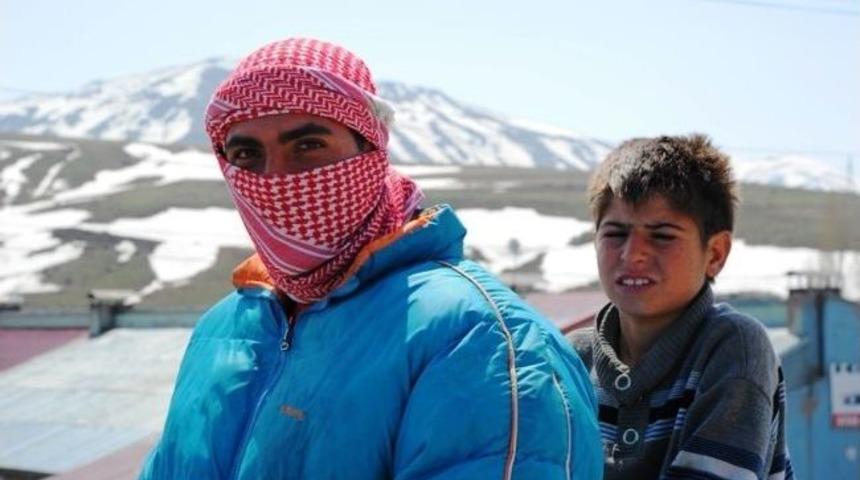 Bitlis-tatvan Karayolunda Tehlikeli Yolculuk