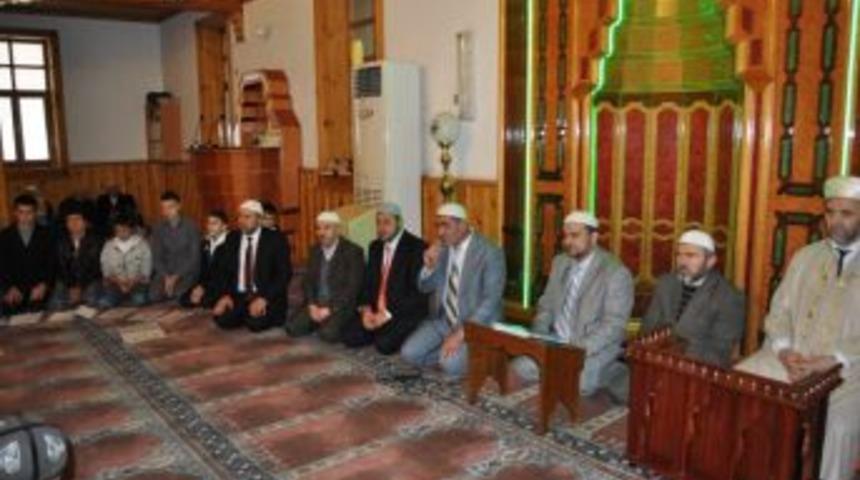 Alaplı'da şehit polisler i&ccedil;in mevlit okutuldu