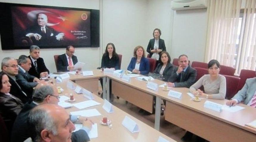 Yeterli Ve Dengeli Beslenme Ve Hareketli Yaşam Sakarya İl Kurulu 2013&rsquo;&uuml;n İlk Toplantısını Yaptı