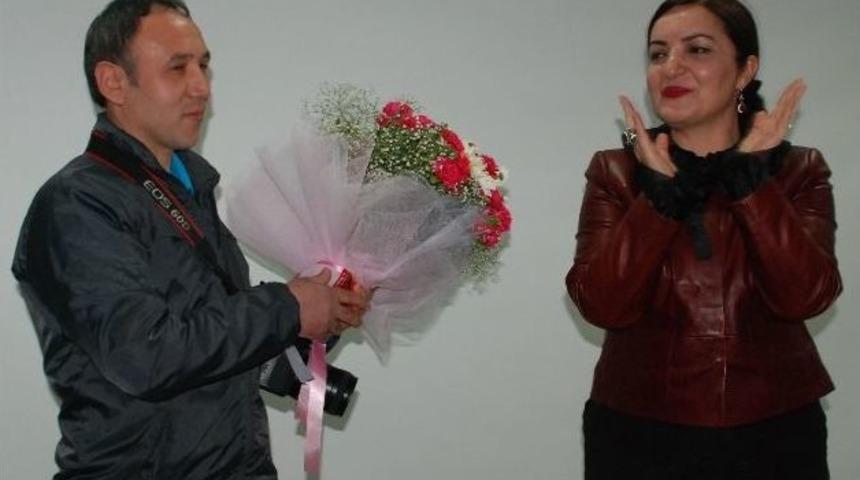 Giresun &Uuml;niversitesi&rsquo;nden İha Muhabirine Kutlama