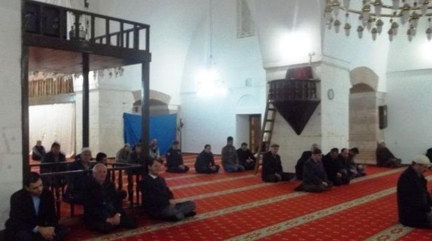 K&uuml;re İl&ccedil;e Emniyet M&uuml;d&uuml;rl&uuml;ğ&uuml; Şehitler İ&ccedil;in Mevlit Okuttu