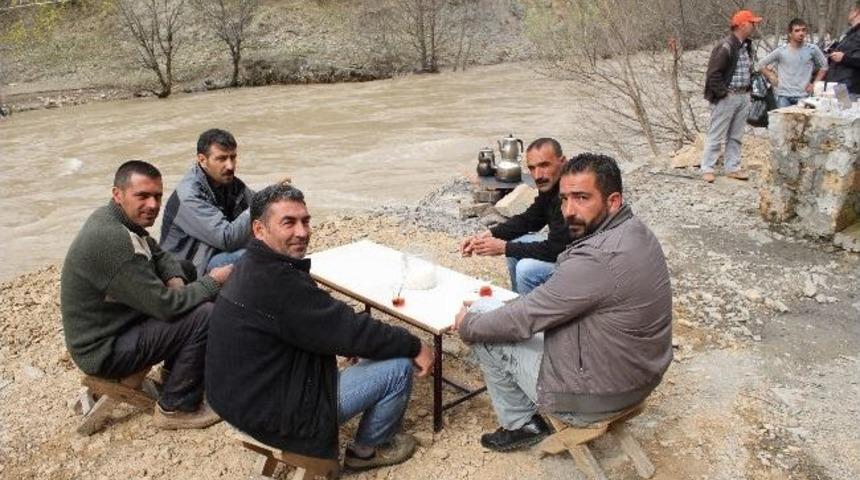 20 Yıl Aradan Sonra Munzur Vadisinde &Ccedil;ay Molası