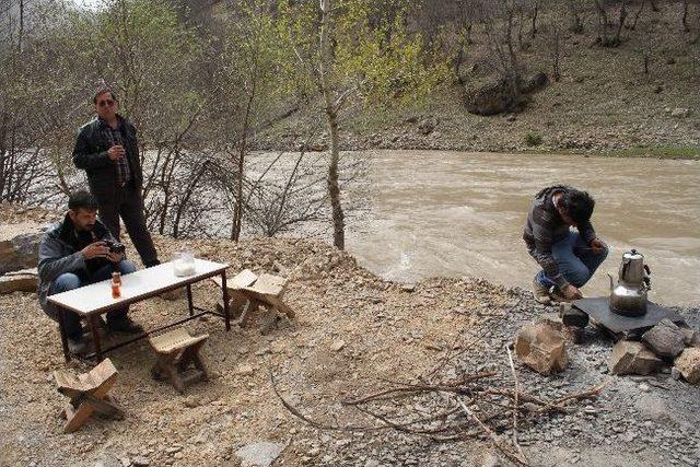 20 Yıl Aradan Sonra Munzur Vadisinde Çay Molası