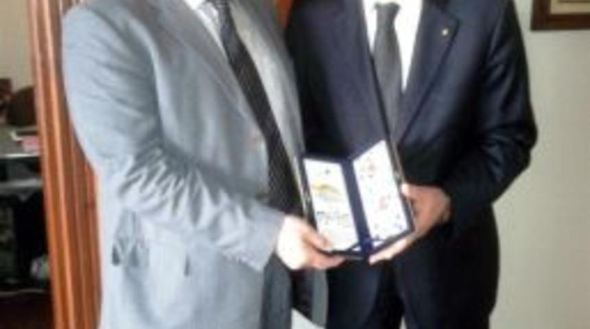 Şaban Baş&rsquo;tan Akdeniz Oyunlarına Destek