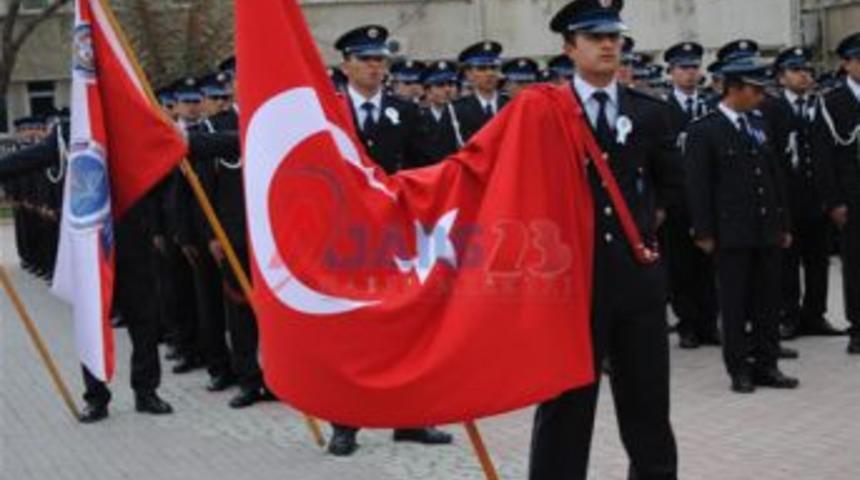Polis Bayramı t&ouml;renle kutlandı