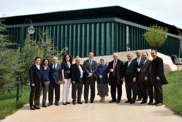 İtü Rektörü’nden Hkü’ye Sürpriz Ziyaret G1