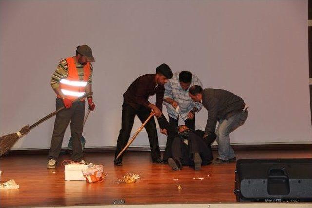 Çevik Kuvvet Polislerinden Eğlence Gecesi