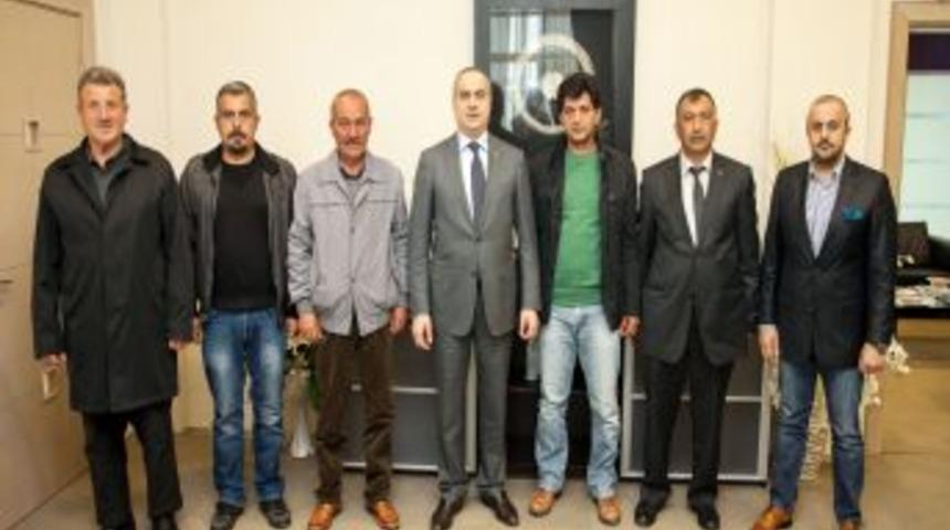 'Sakarya Nehri Kenarındaki Boş Duran Araziler Bize Verilsin &Uuml;retim Yapalım'