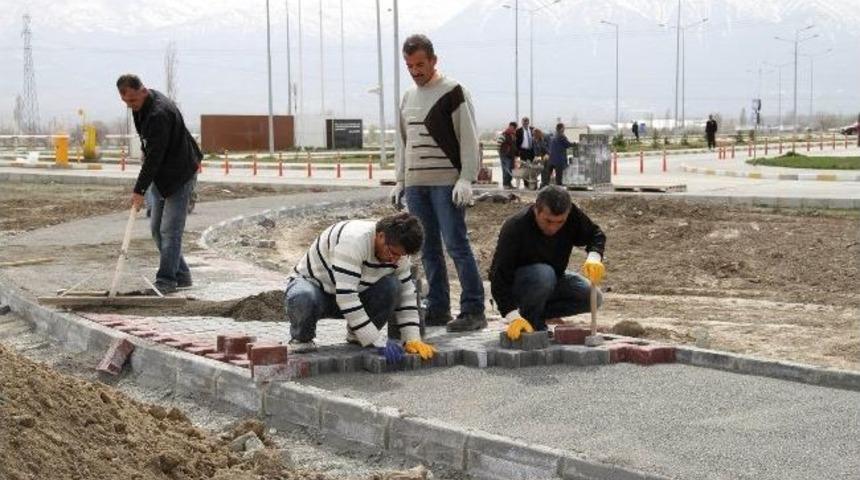 Otob&uuml;s Terminalinde &Ccedil;evre D&uuml;zenlemesi