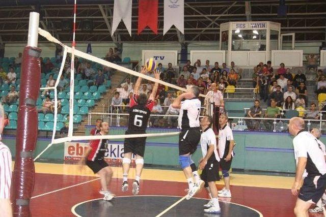 Sakarya Büyükşehir Belediyesi Bahar Kupası Voleybol Turnuvası Düzenliyor