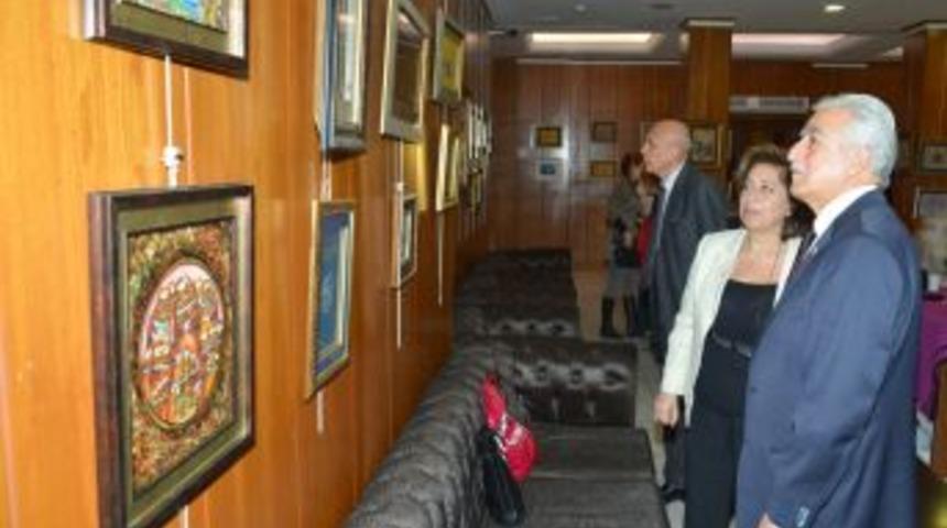 Zihni Aldırmaz 'ebru' Sergisinde