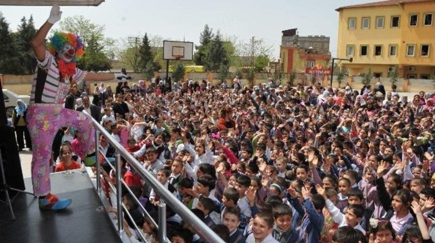 Şahinbey Belediyesi İlköğretim Okullarında Çocuk Şenliği Düzenliyor