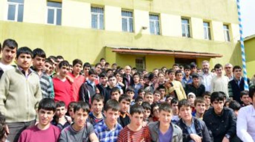 Yakutiye Belediyesi, Hafızları &Ccedil;anakkale&rsquo;ye G&ouml;nderecek