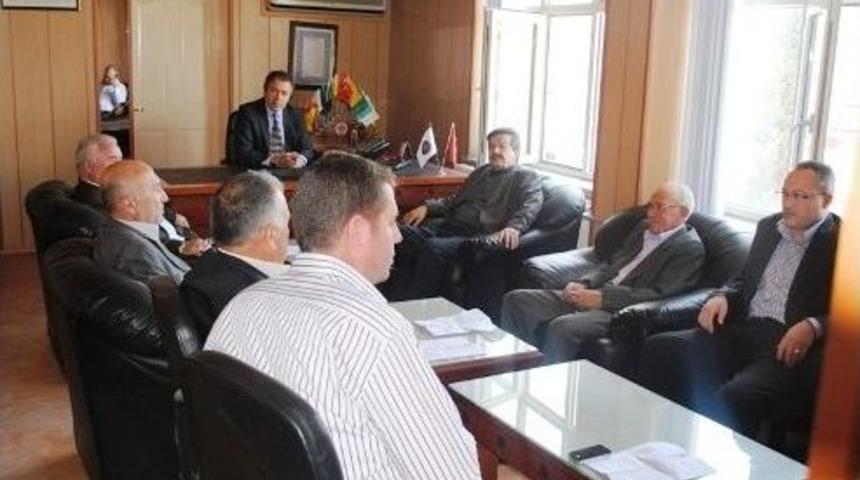 Selendi'de Evler Beyaza B&uuml;r&uuml;necek