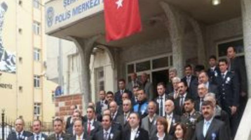 &Ccedil;arşamba Polisi Anlamlı G&uuml;nlerinde 'takdir' Edildi