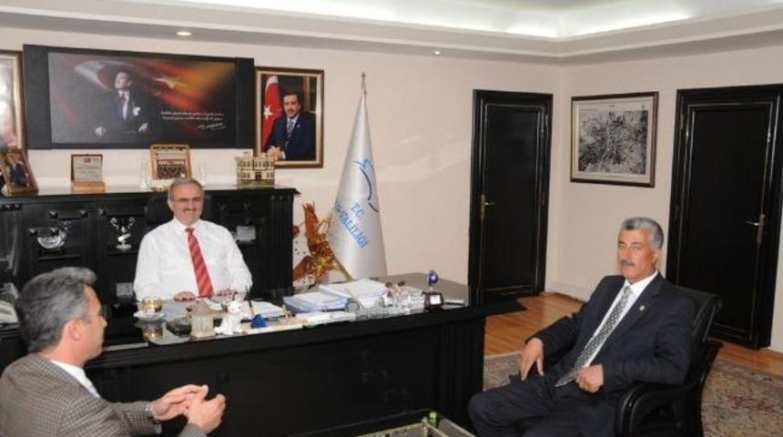 Muhtarlardan Vali Karaloğlu’na Teşekkür Ziyareti