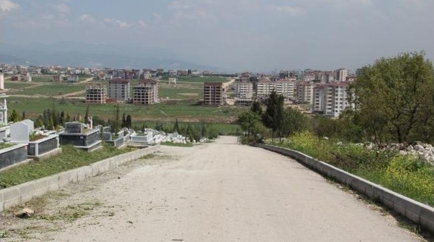 Hamitler Mezarlığı B&uuml;y&uuml;t&uuml;l&uuml;yor