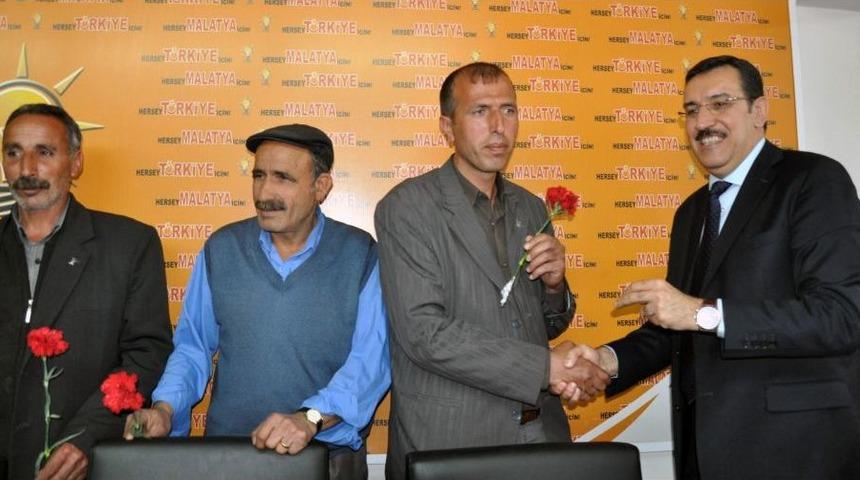 480 Alevi Vatandaş AK Parti&rsquo;ye Katıldı