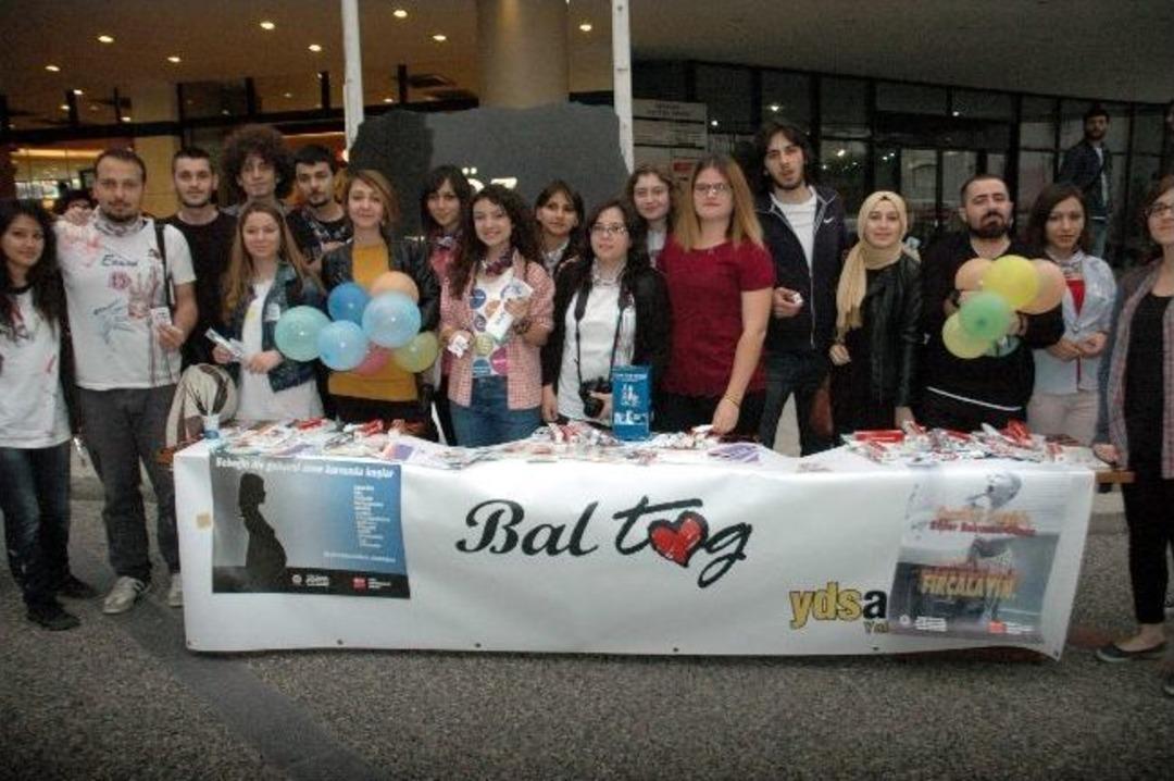 &Uuml;niversiteli Toplum G&ouml;n&uuml;ll&uuml;leri Sağlığa Dikkat &Ccedil;ekti