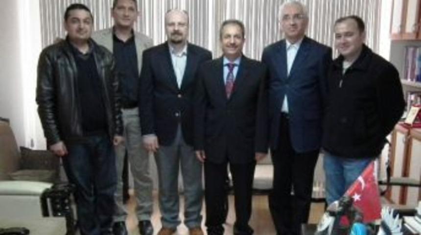 Salih Akkaya&rsquo;dan Cemiyet'e Ziyaret