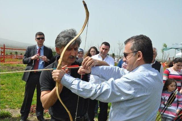 Kaymakamdan Okçuluk Dersi