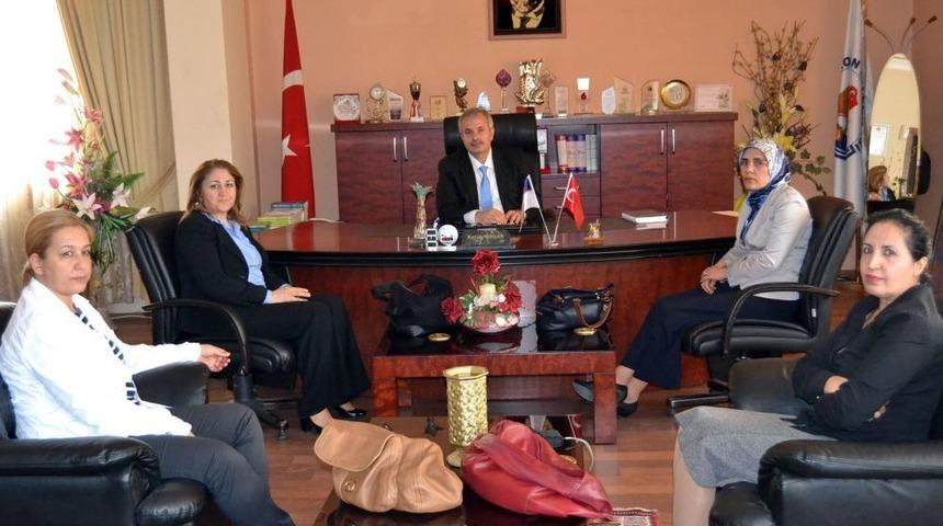 Karak&ouml;se&rsquo;den Başkan &Ouml;zgan&rsquo;a Tebrik Ziyareti