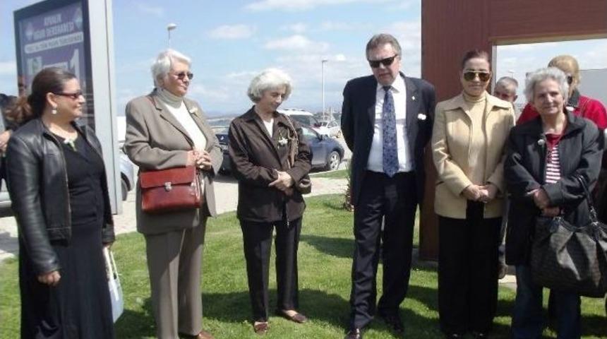 Gazeteci-yazar Ceynur Karag&ouml;zoğlu H&uuml;z&uuml;nle Anıldı