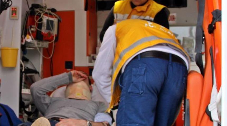 Yan Koltuktaki Su Şişesini Almak Isterken Kaza Yaptı