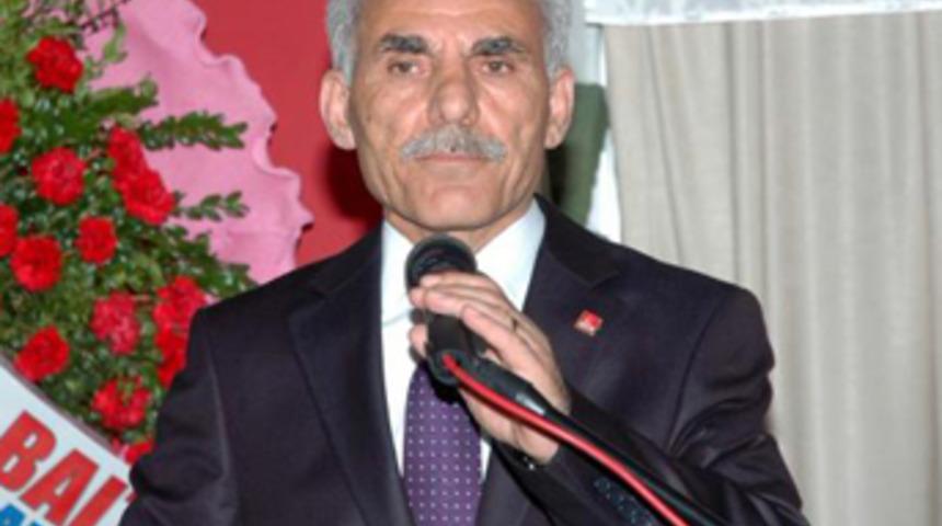 CHP'de istifa depremi