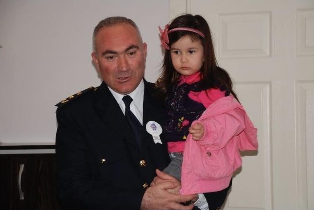 Minik &Ouml;ğrencilerden Emniyete Ziyaret