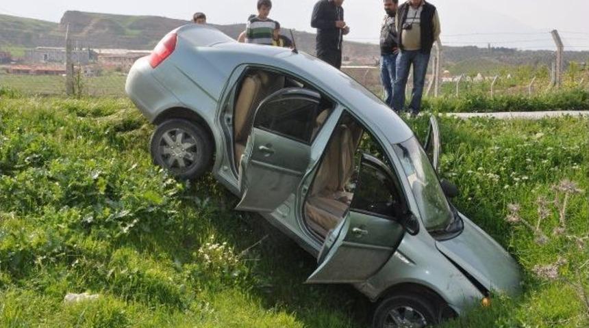 Turgutlu&rsquo;da Trafik Kazası: 2 Yaralı