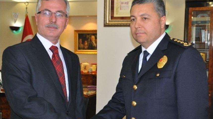 Emniyet M&uuml;d&uuml;r&uuml; Aktaş Ve Kurtlar Vadisi Pusu Dizisi Oyuncularından Belediye Başkanı &Ccedil;ağlayan&rsquo;a Ziyaret