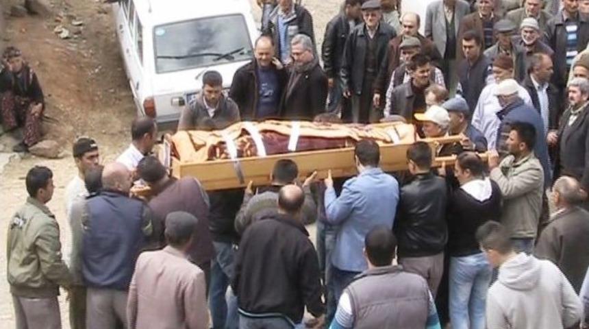 Fransa’daki Yangında Ölen Türk, Havran’da Defnedildi