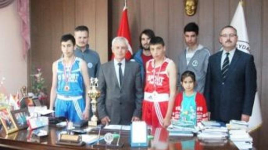 Muay Thai O-sport&rsquo;tan Beydağ&rsquo;a Madalya