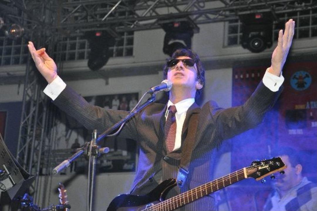 Ayna Grubu Somalıları Coşturdu