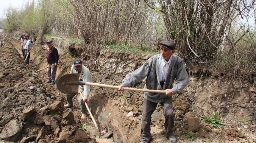 K&ouml;yl&uuml;lerin Sulama Kanalı &Ccedil;ilesi