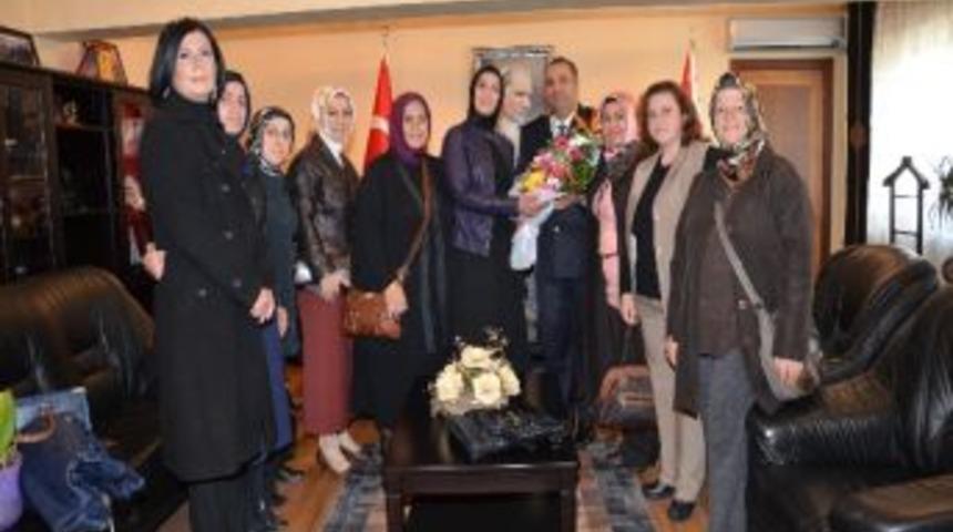 Ak Partili Kadınlar Emniyet M&uuml;d&uuml;r&uuml; Aktaş&rsquo;ı Ziyaret Etti
