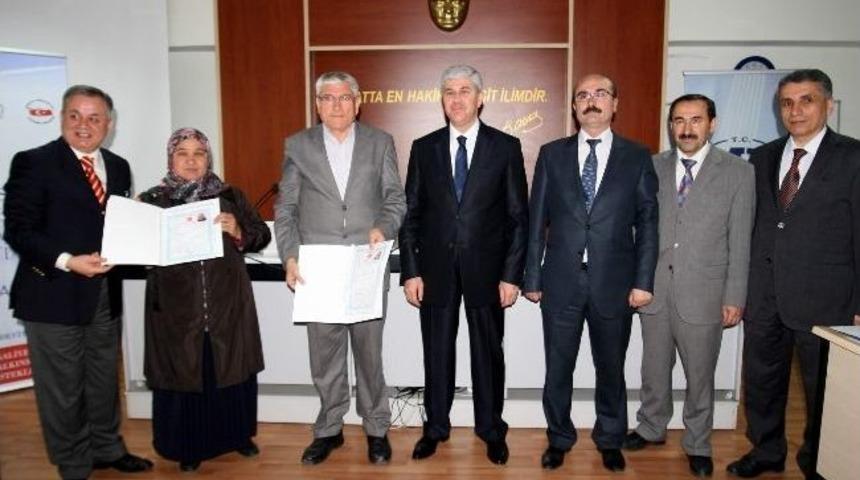 Uşak&rsquo;ta 3 Bin 421 Kişi 2/b Yasasından Yararlanmak İ&ccedil;in M&uuml;racaat Etti