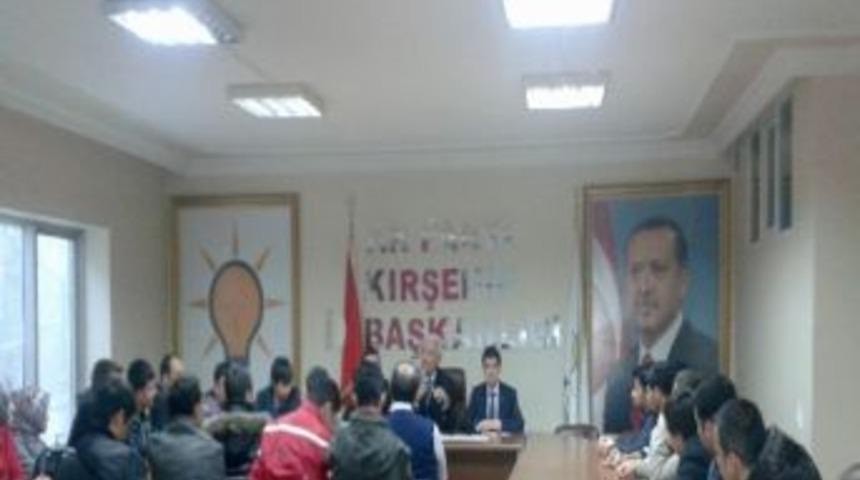 Asım&rsquo;ın Nesli Akif&rsquo;in Gen&ccedil;liği Paneline Yoğun Katılım