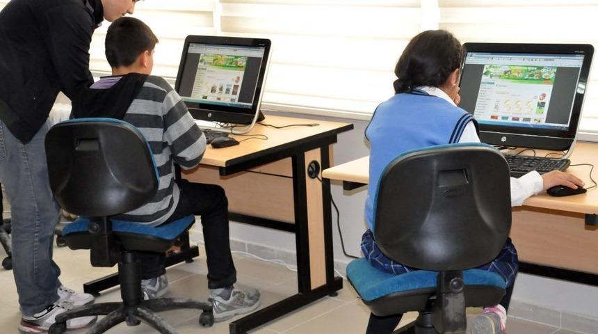 Bing&ouml;l İMKB Kale&ouml;n&uuml; İlk&ouml;ğretim, E-k&uuml;t&uuml;phane Uygulaması Başlattı